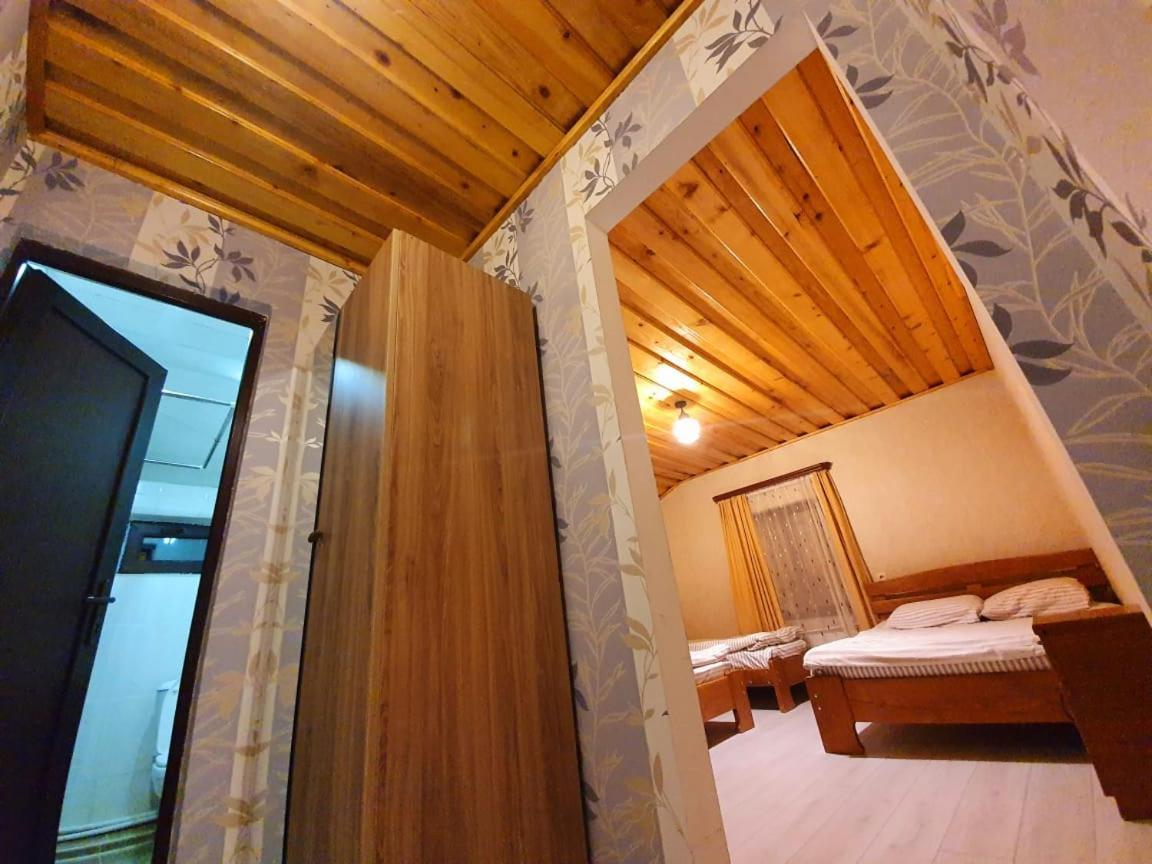 Nino Ratiani'S Guesthouse Mestia Exterior photo