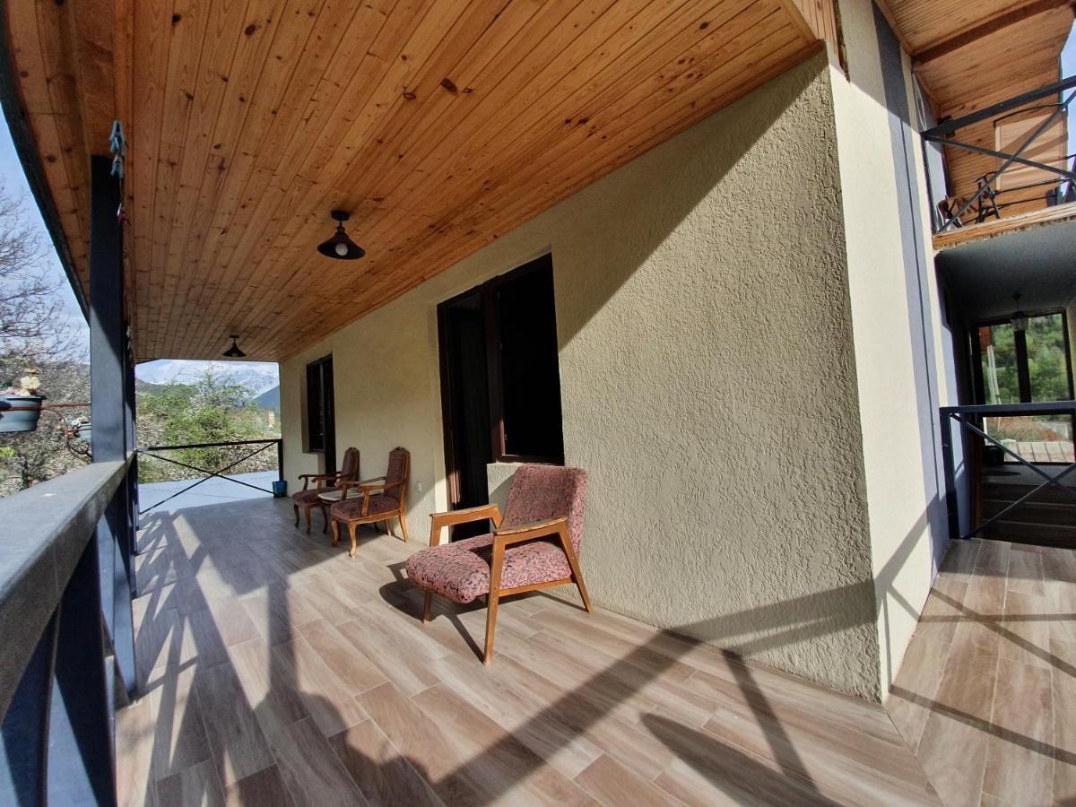 Nino Ratiani'S Guesthouse Mestia Exterior photo
